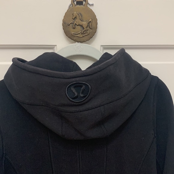 Limited Edition Lululemon Scuba Jacket - Picture 4 of 7